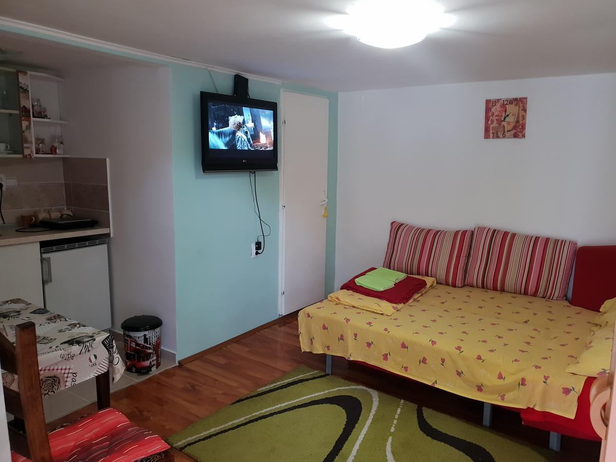 Apartmani Jankovic Vrdnik Exteriör bild