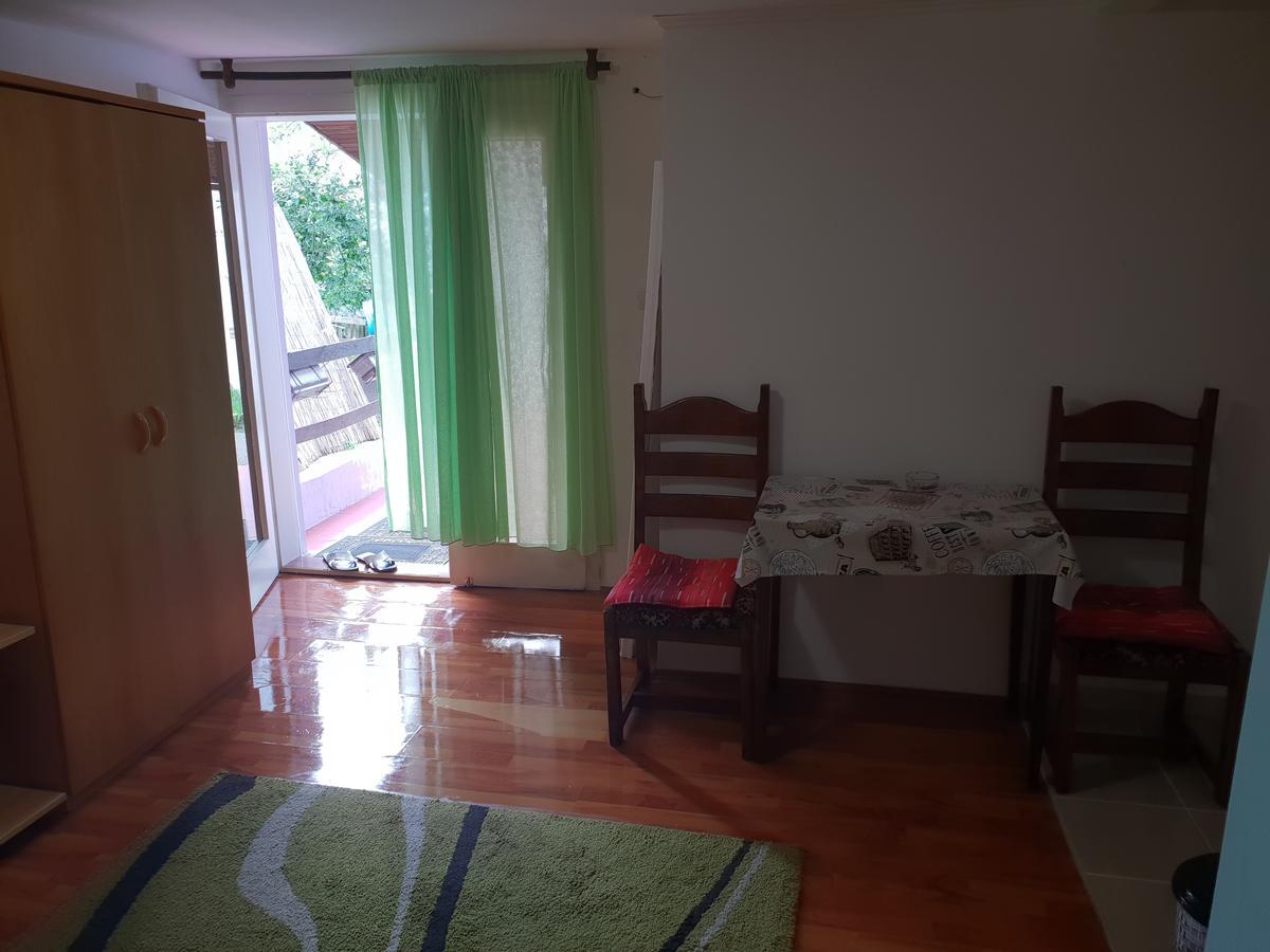 Apartmani Jankovic Vrdnik Exteriör bild